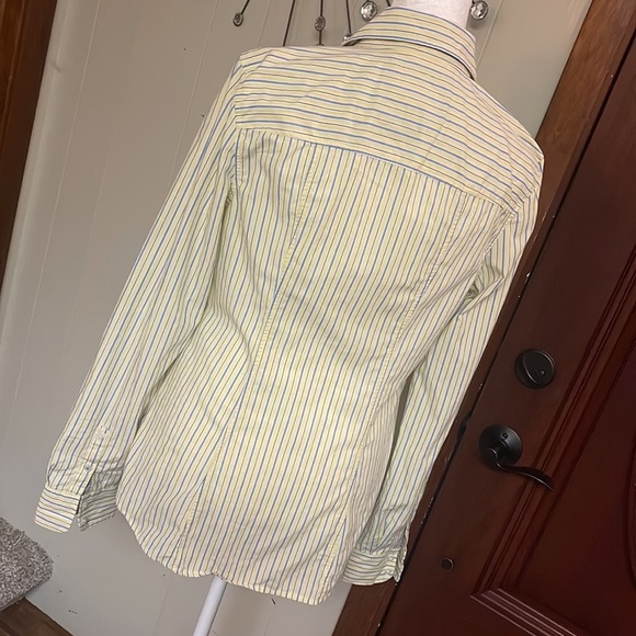 💜Express button down blouse.💜 - Picture 6 of 8